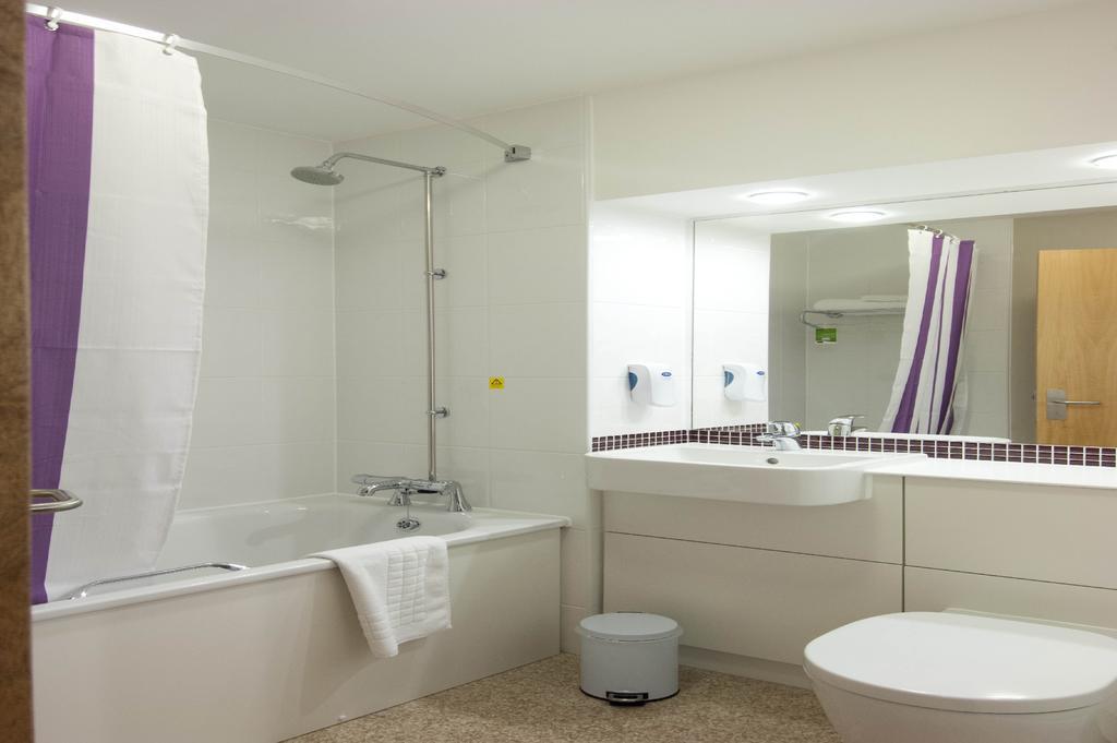 Premier Inn Norwich - Broadlands Park Thorpe St Andrew المظهر الخارجي الصورة