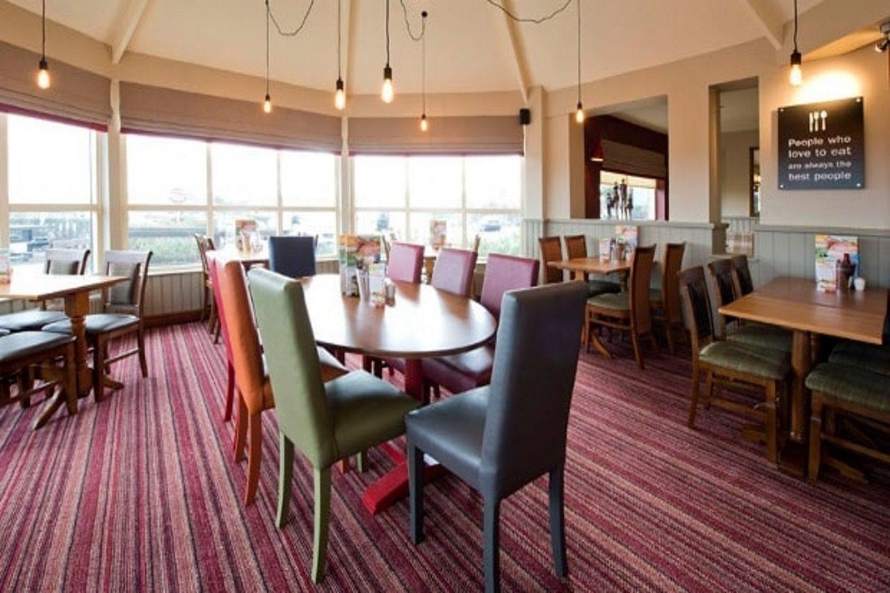 Premier Inn Norwich - Broadlands Park Thorpe St Andrew المظهر الخارجي الصورة
